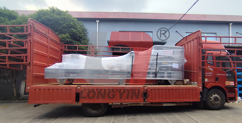 FKJ-6全自動(dòng)抽真空灌裝封口機(jī) FKJ-6全自動(dòng)抽真空灌裝封口機(jī)