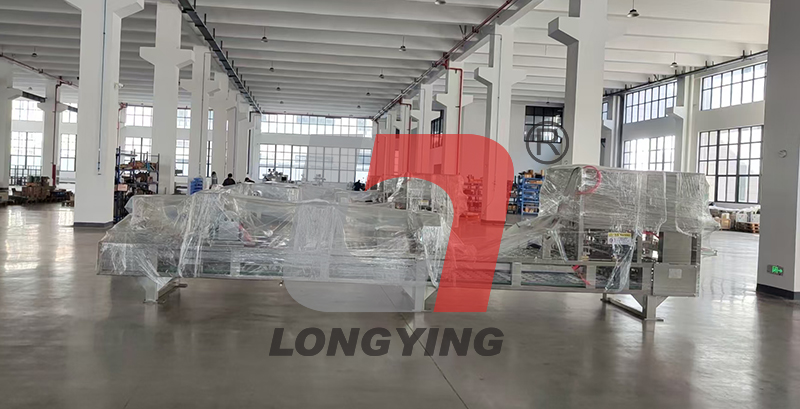 龍應(yīng)果凍全自動灌裝封口機(jī) 龍應(yīng)果凍全自動灌裝封口機(jī)